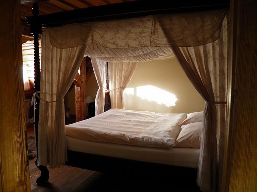 Dvur Olsiny -Hotel And Horse-Riding Karvina Bilik gambar